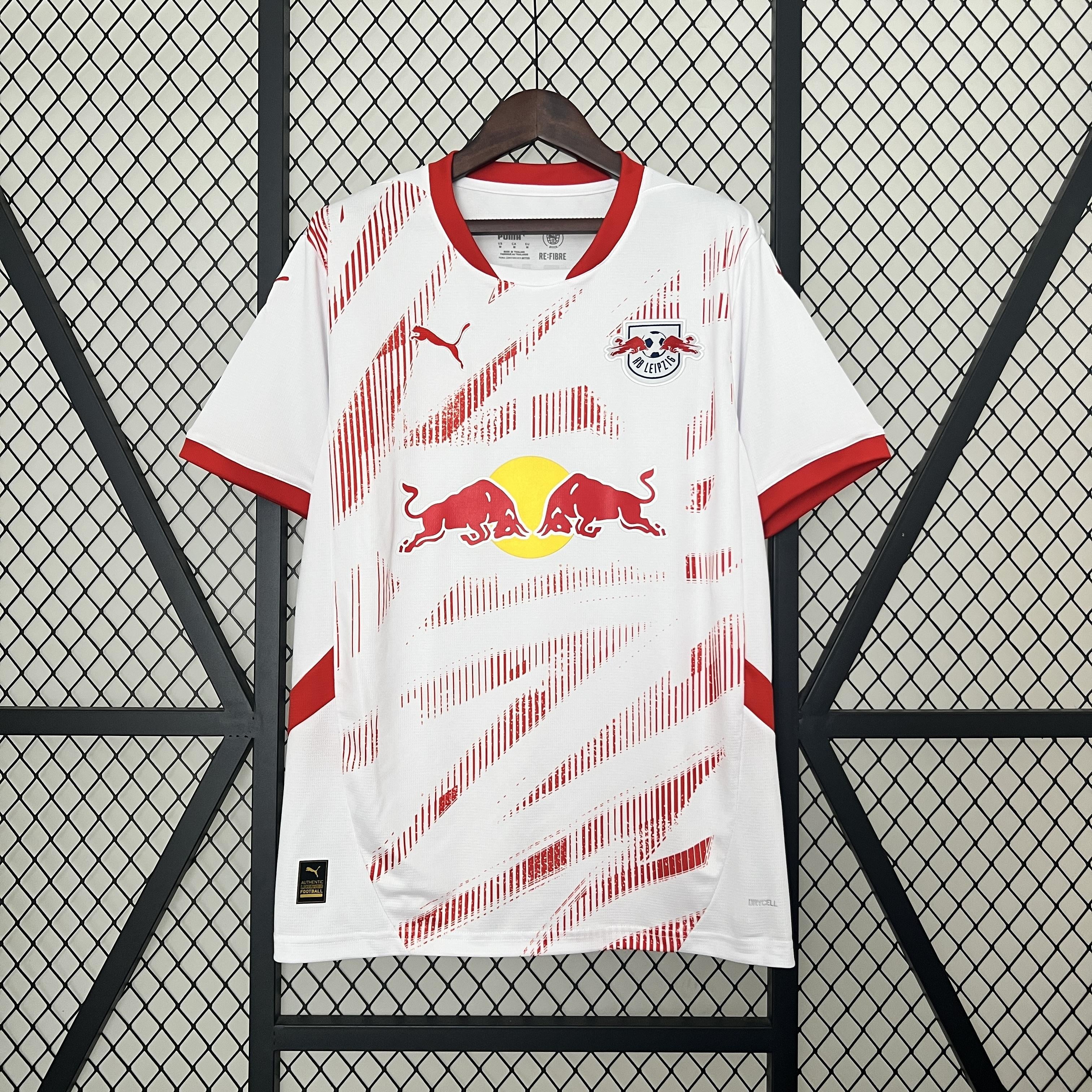 Tazza Da Caffè RB Leipzig – 0,3 L In Ceramica Nera Con Skyline Della Città E Logo Rosso Metallizzato – Perfetta Per I Fan - 5