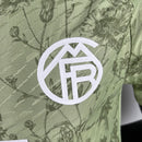 CAMISOLA BAYERN DE MUNICH EDIÇÃO ESPECIAL BEER FEST 23/24 homem (VERSÃO JOGADOR)