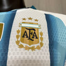 CAMISOLA ARGENTINA PRINCIPAL 26/27 COPA DO MUNDO 2026 COM PATCH - HOMEM (VERSÃO JOGADOR)