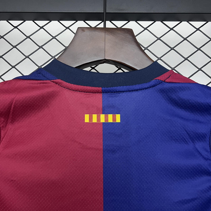 Conjunto Infantil Barcelona x Travis Scott 25/26 – Edição Especial