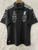 CAMISOLA F1 MERCEDES x ADIDAS 2025 POLO – PRETO