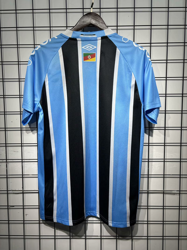 CAMISOLA GRÊMIO I 2526 HOMEM  TRADIÇÃO TRICOLOR COM TOQUE GLOBAL