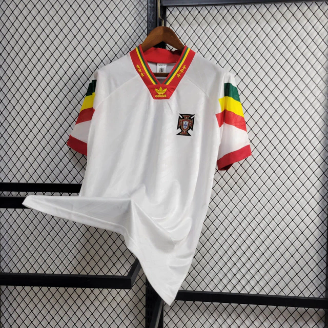 CAMISOLA RETRÔ SELEÇÃO PORTUGUESA 92/94 – EQUIPAMENTO SECUNDÁRIO HISTÓRICO MASCULINO