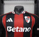 CAMISOLA RIVER PLATE II 2526 HOMEM (VERSÃO JOGADOR)
