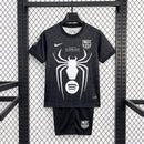 CAMISOLA BARCELONA EDIÇÃO ESPECIAL VENOM BLACK 26/27 - CONJUNTO INFANTIL