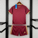 CAMISOLA ESPANHA EDIÇÃO ESPECIAL COPA DO MUNDO 2026 - CONJUNTO INFANTIL