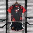 CAMISOLA MANCHESTER UNITED X LANCASHIRE ROSE 26/27 CONJUNTO INFANTIL