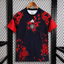 CAMISOLA MANCHESTER UNITED X LANCASHIRE ROSE 26/27 HOMEM