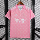 CAMISOLA REAL MADRID X LOUIS VUITTON EDIÇÃO ESPECIAL ROSA 26/27 HOMEM