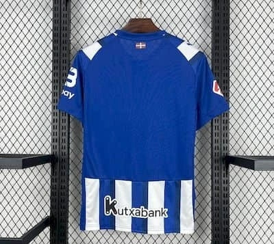 Camisola Alavés Principal 2526 – Homem  Tradição e Orgulho Basco