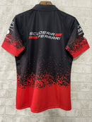 Camisola F1 Ferrari 2025 Polo – Preto e Vermelho, Estilo Racing