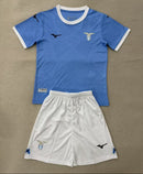 Camisola Lazio I 2526 Conjunto Infantil – Oficial Mizuno