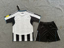 Camisola Newcastle I 2526 Conjunto Infantil