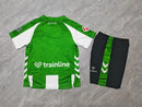 Camisola Real Betis I 2526 Infantil  Conjunto Titular Verde e Branco  Réplica Tailandesa