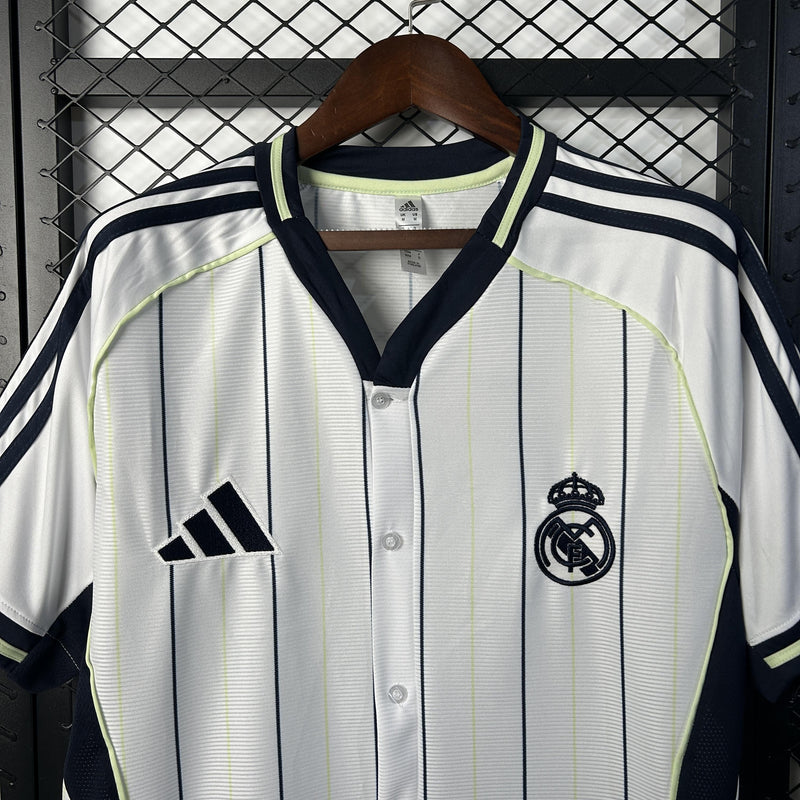 Camisola Real Madrid 25/26 US Pack Viagem – Branco Edição Especial 