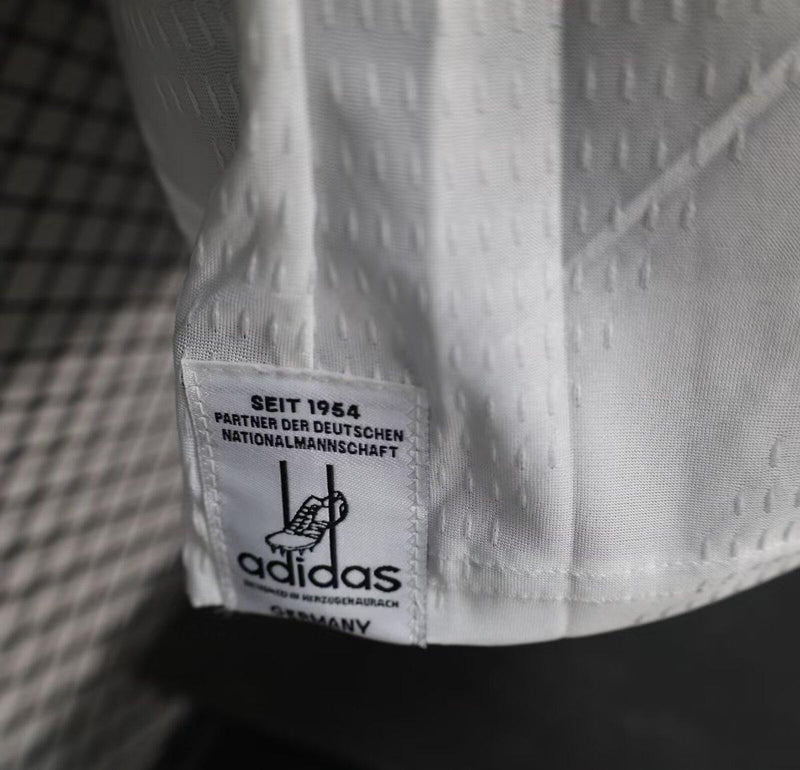 Camisola Real Madrid x Louis Vuitton 25/26 - Versão Jogador Homem