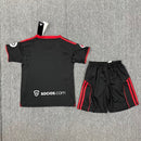 Camisola Sevilla III 2526 - Conjunto Infantil  Terceiro Uniforme Preto e Vermelho  Réplica Tailandesa
