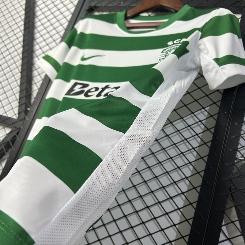 Camisola Sporting CP Principal 25/26 Mulher – Equipamento Verde e Branco Feminino