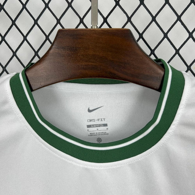 Camisola Sporting Stromp 25/26 – Equipamento Alternativo Branco e Verde Masculino