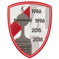 PATCH / BADGE - LIBERTADORES 4 TÍTULOS (RIVER PLATE)