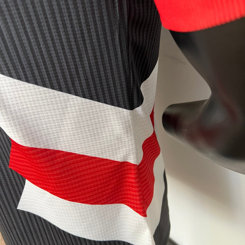 CAMISOLA RIVER PLATE EDIÇÃO ESPECIAL I 23/24 homem (VERSÃO JOGADOR)