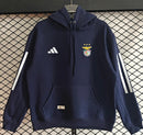 SWEATSHIRT SL BENFICA AZUL MARINHO COM CAPUZ 25/26 – UNISSEXO