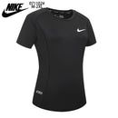 T-SHIRT NIKE MULHER - PRETA